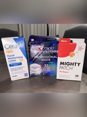 GLOW UP KIT!!! Whitestrips with LED, Moisturizer, & Pimple Patches! RV:$91!!!